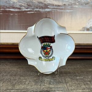 Vtg Bruce County Tartan Flag Crest White and Gold Decorative Candy Dish Ashtray